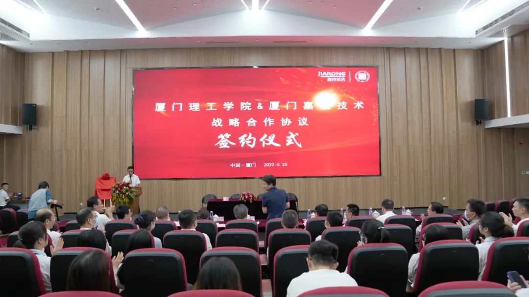 1653612966658945.jpg 1653612966658945.jpg